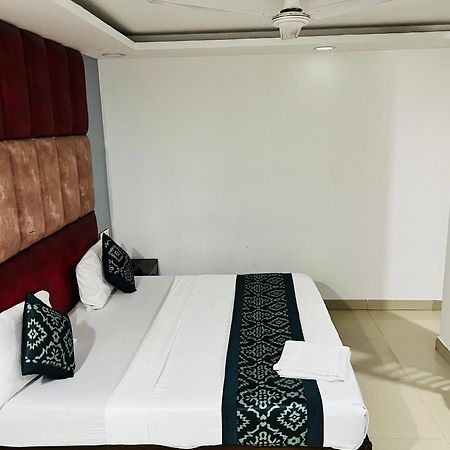 Hotel Marina Near Igi Airport Delhi New Delhi Luaran gambar